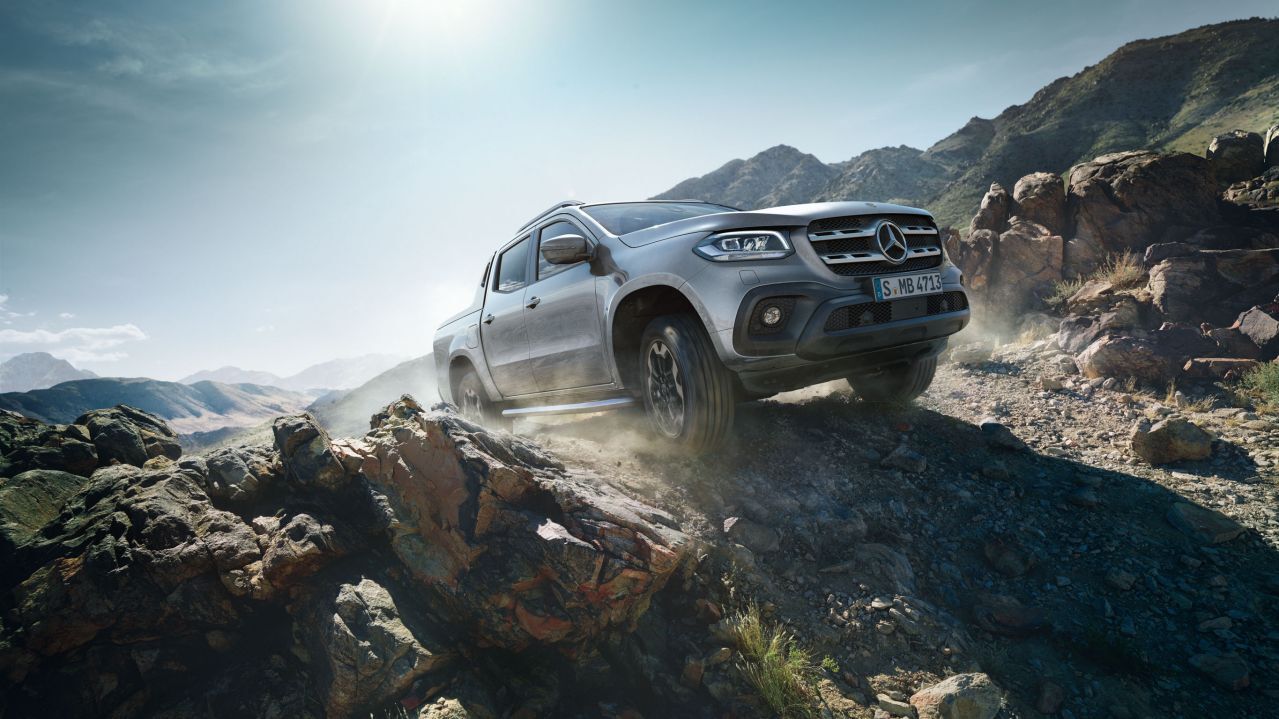 mercedes-benz-x-class offroad.