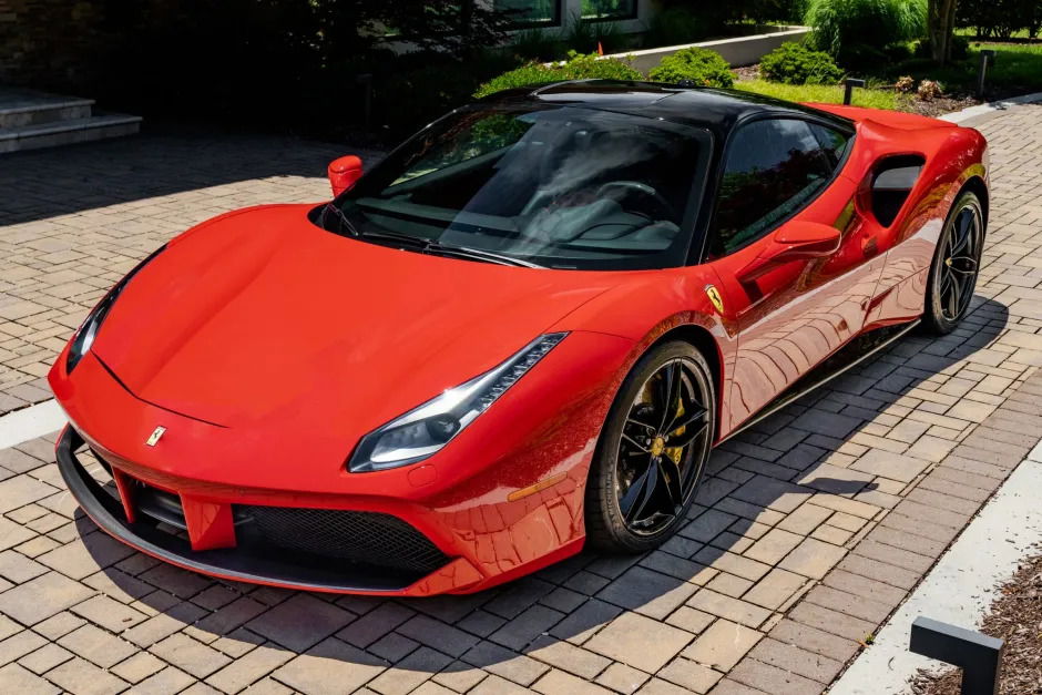 2018 ferrari 488.