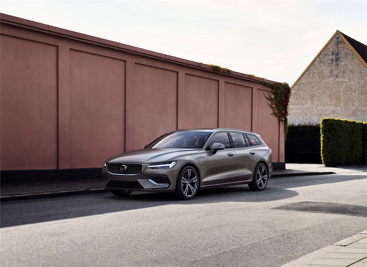 Volvo V60 exterior design.