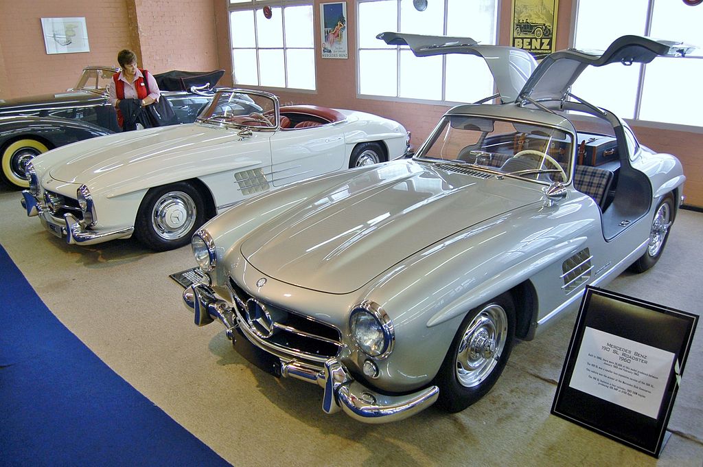 1957 Mercedes 300SL Gullwing Bahnfrend via Wikimedia.