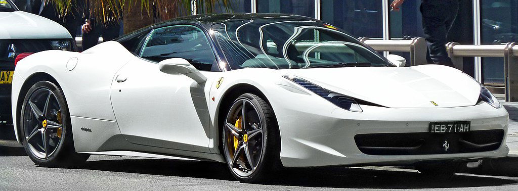 2010-2011_Ferrari_458_Italia_coupe OSX via Wikimedia.