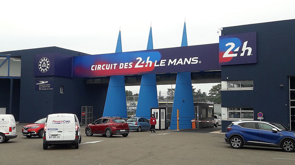 Circuit_des_24H-Le_Mans-France. OldLion via Wikimedia.