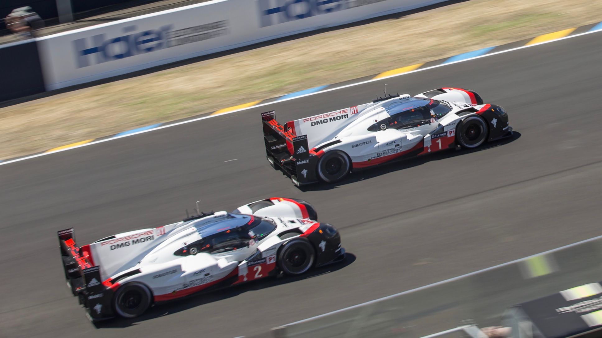 How Porsche dominates the Le Mans - Porsche 919 Hybrid.