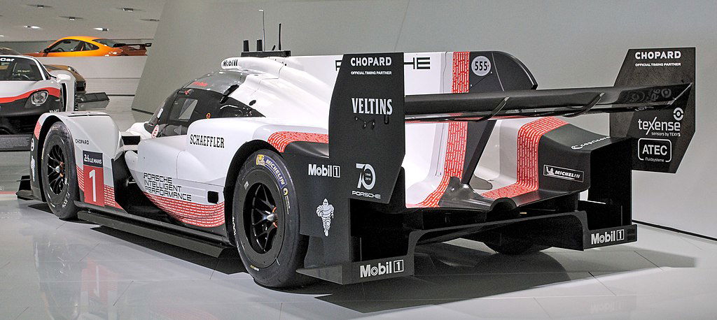 Porsche_919_Hybrid_Evo_in_the_Porsche-Museum Alexander Migi via Wikimedia.