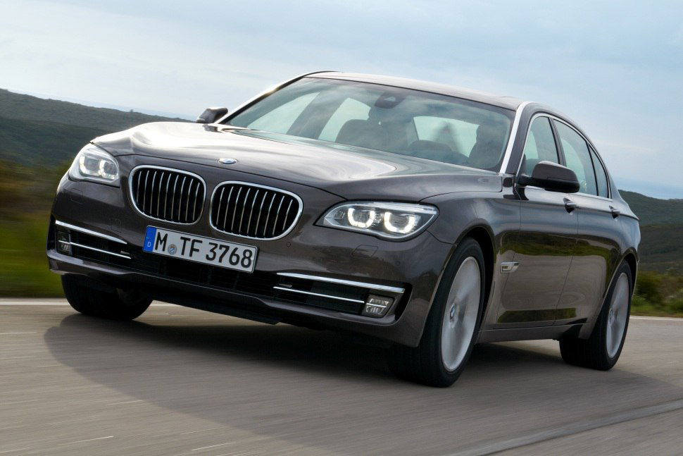 2012 BMW-7-Series-F02.