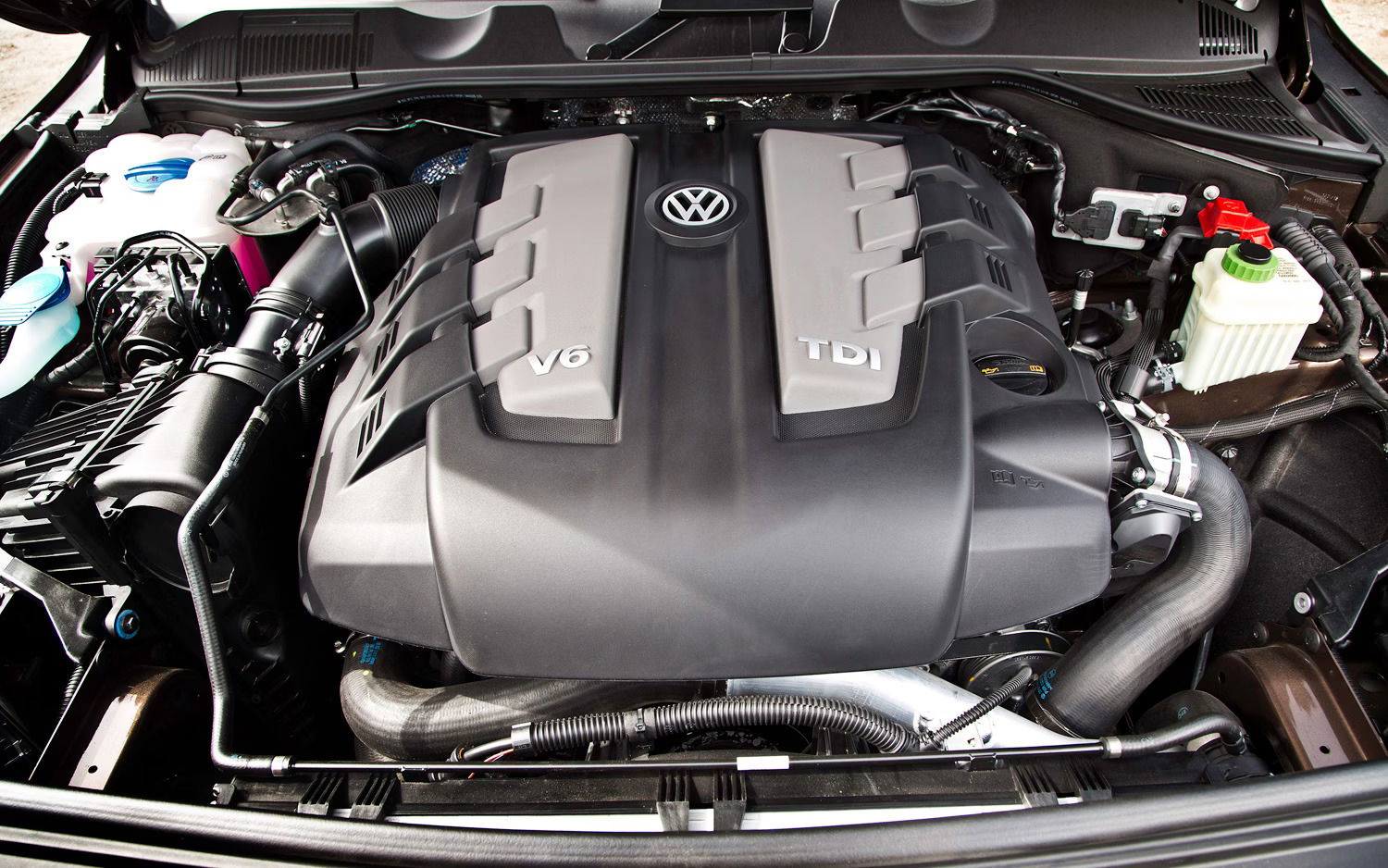 2013-Volkswagen-Touareg-TDI-engine via Motor Trend.