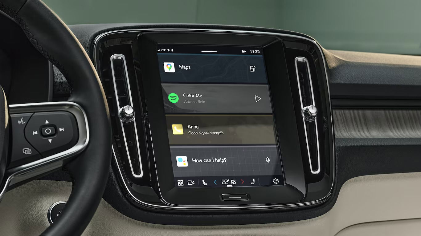 2024 Volvo XC40 infotainment.