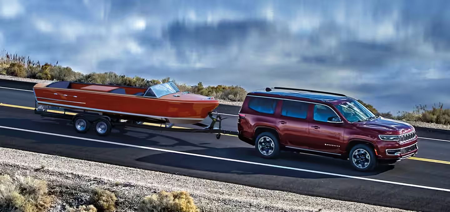 2023 Jeep Wagoneer towing capacity.