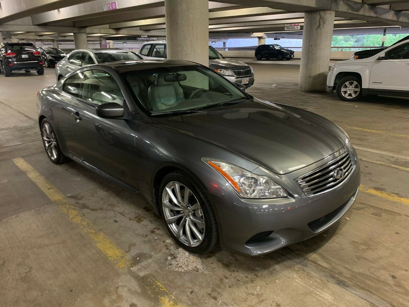 2010 Infiniti G37 Sport Coupe via Pinterest.