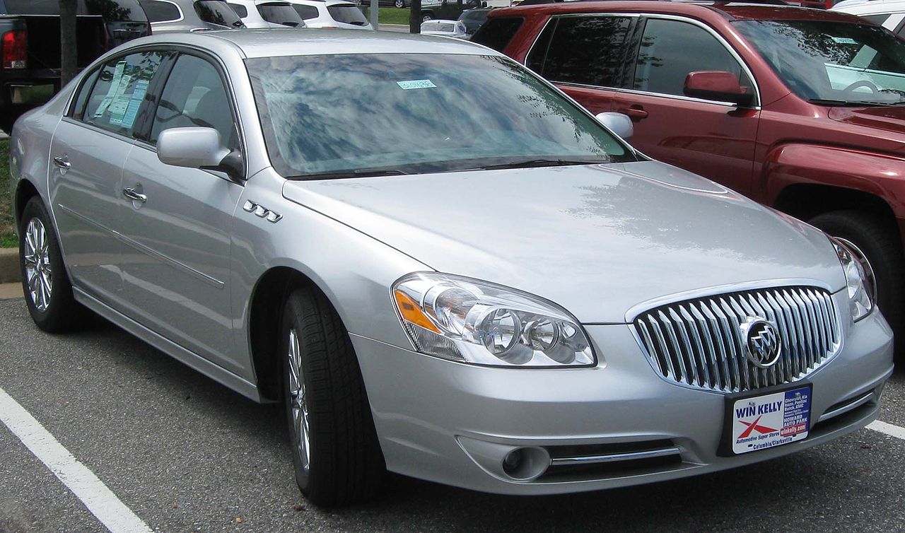 2011_Buick_Lucerne_CXL_Premium IFCAR via Wikimedia.