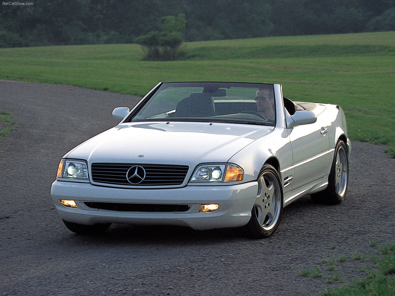 1999 Mercedes-Benz SL500.