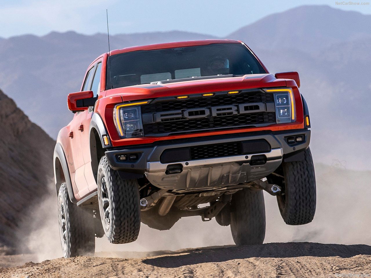 2021 Ford F-150 Raptor.