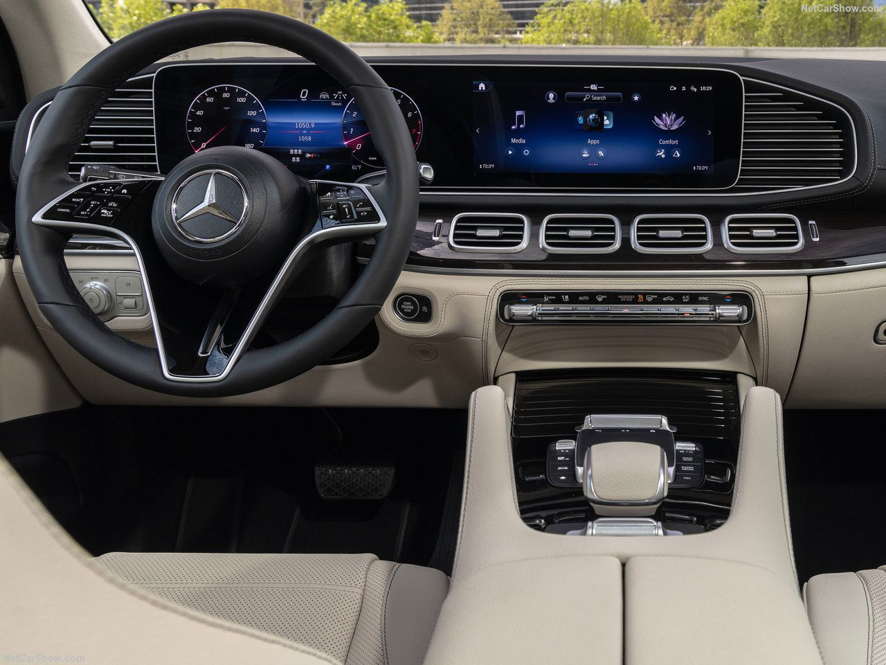 2024 Mercedes-Benz-GLE infotainment.