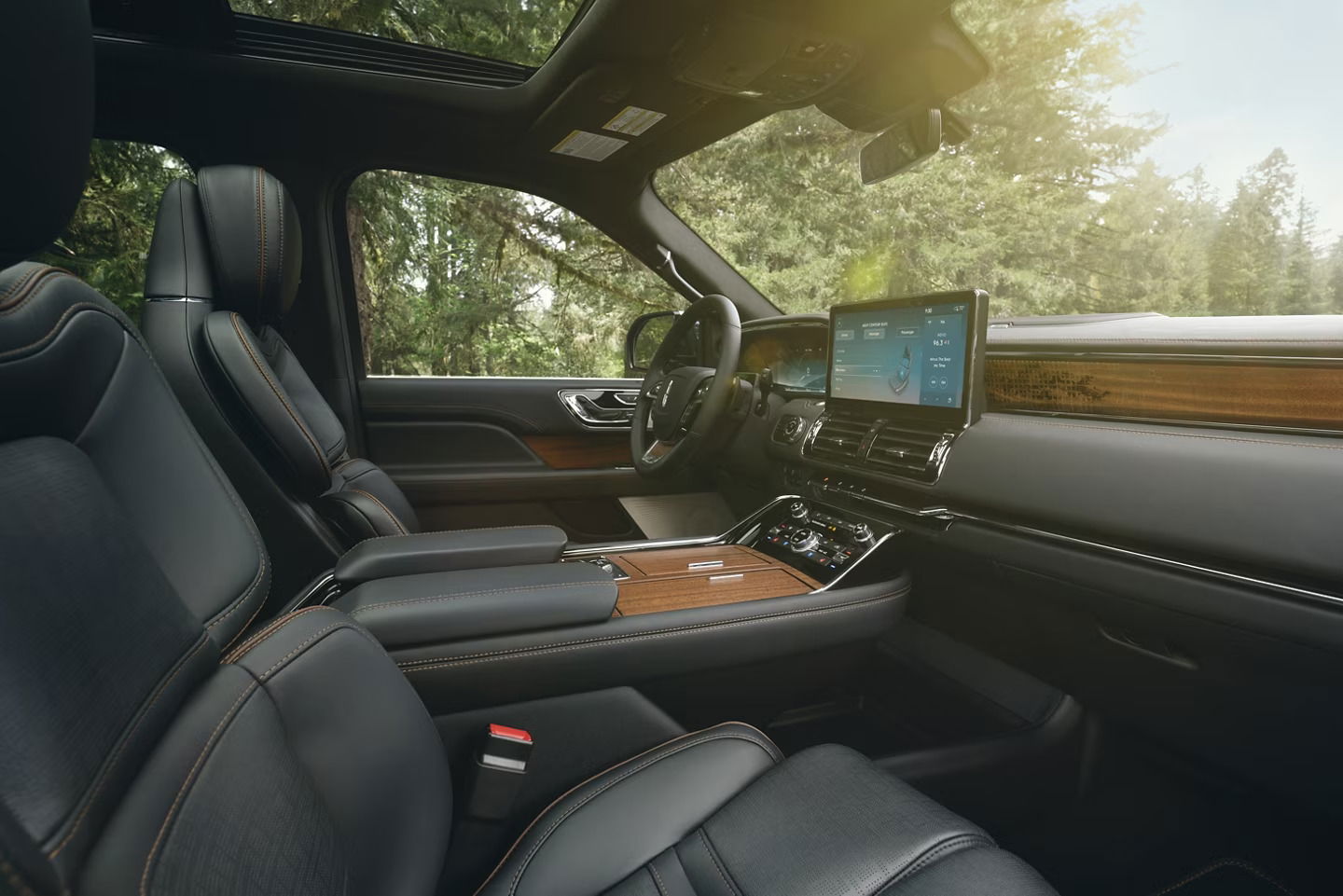 2024 Lincoln Navigator front seats.