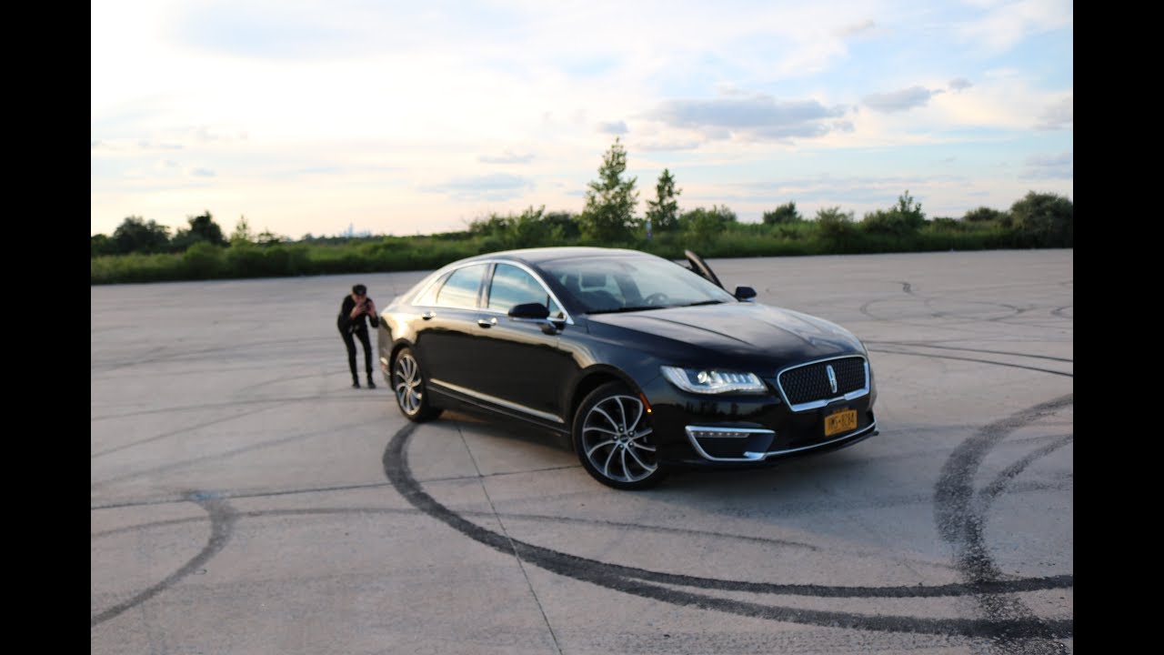 2017 Lincoln MKZ 3.0T AWD.