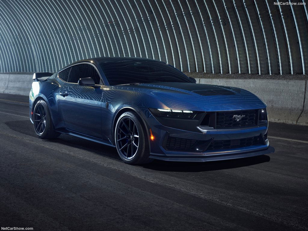 2024 Ford Mustang Dark Horse.