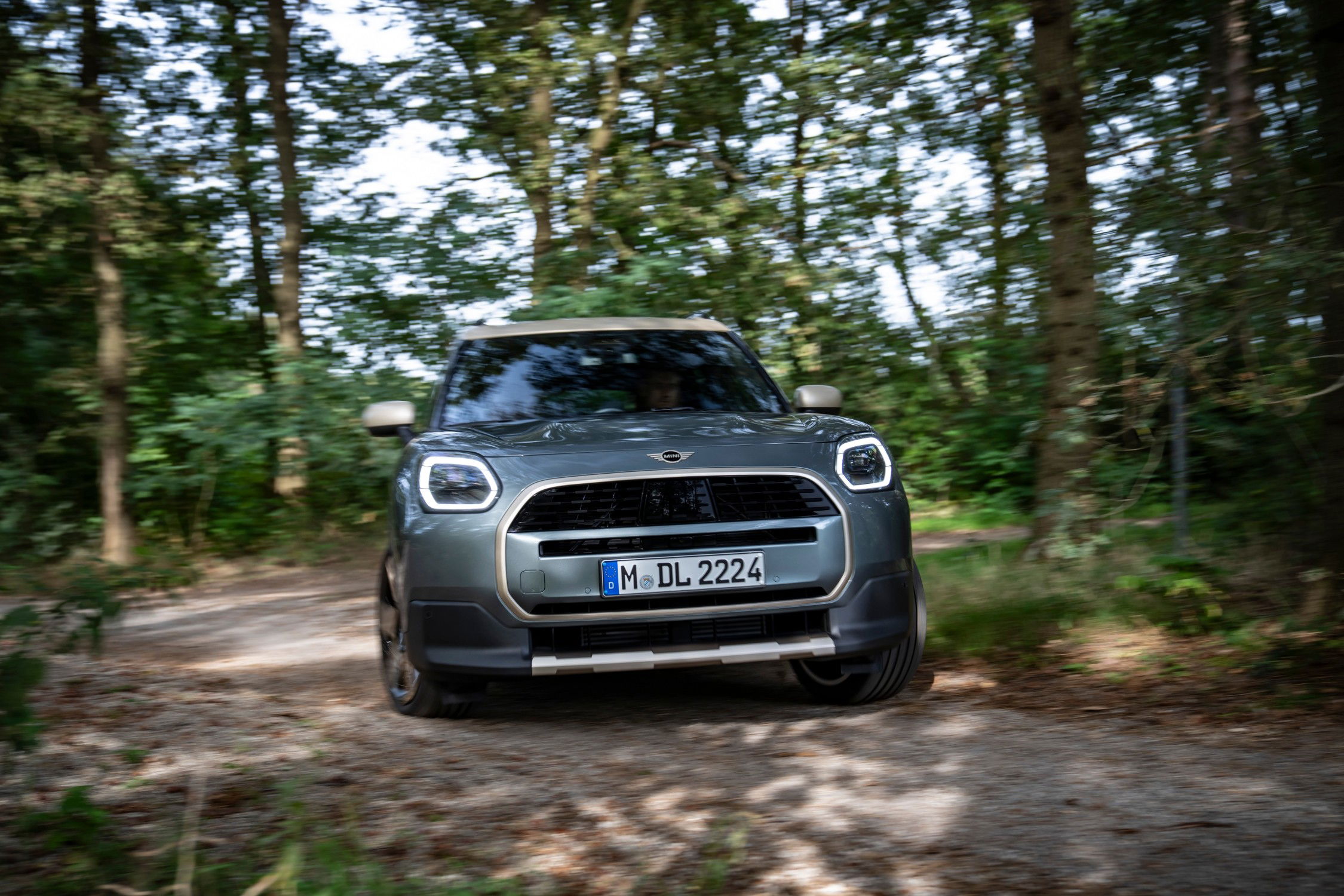 2024 MINI Countryman C performance.