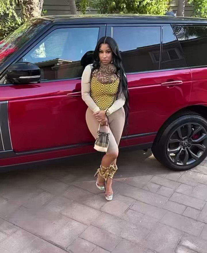 Nicki Minaj's Range Rover.