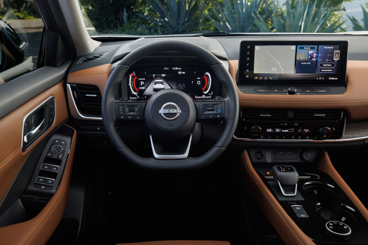 2024 Nissan Rogue infotainment.