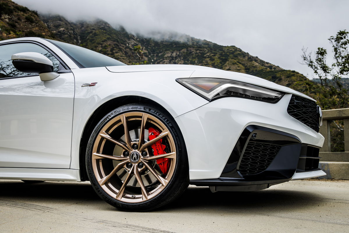 2024 Acura Type S uses Brembo Monobloc brake calipers.