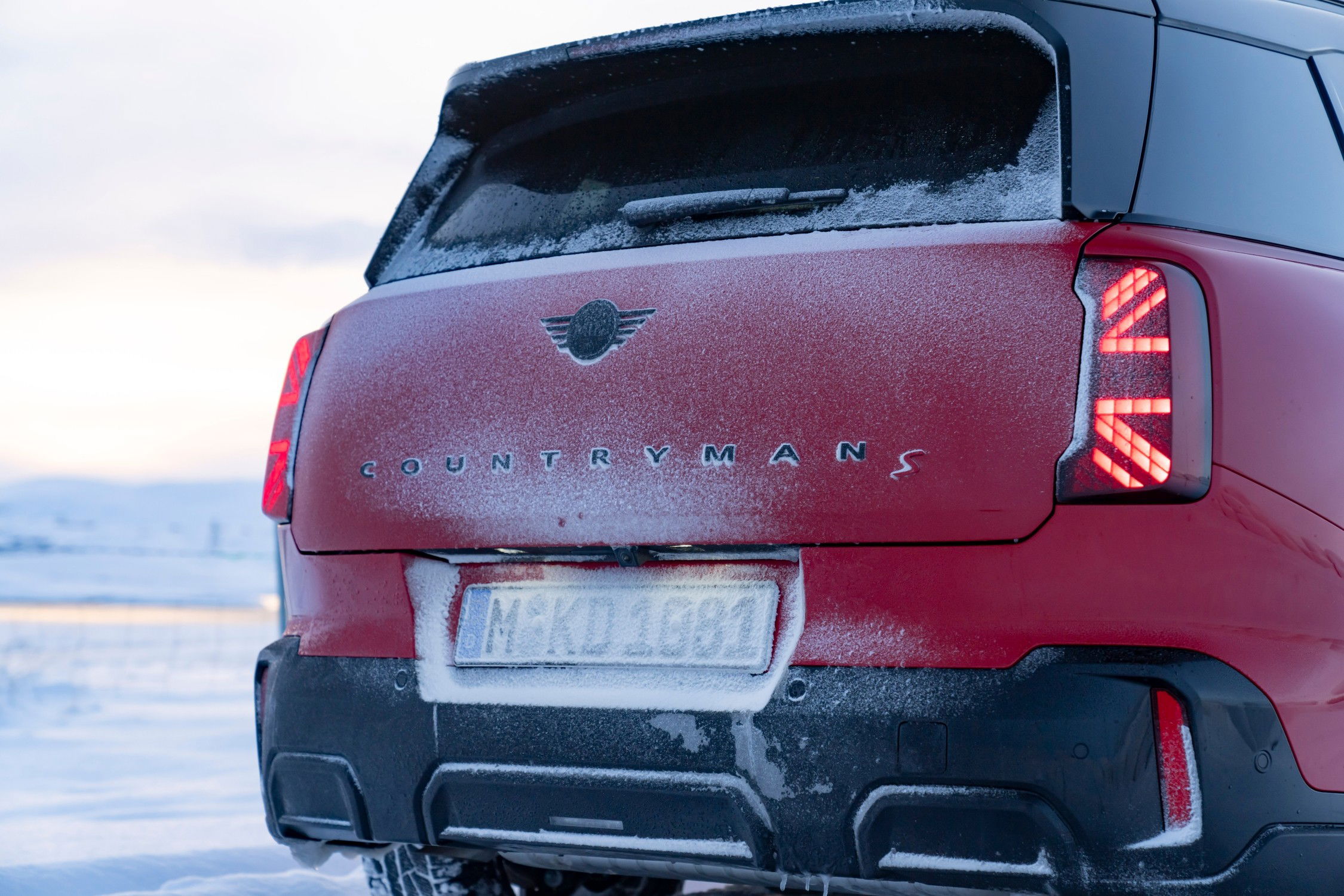 MINI Countryman S ALL4 JCW trim details.