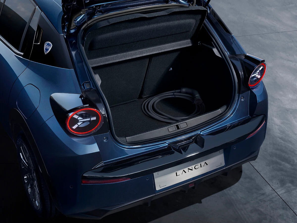 2024 Lancia Ypsilon trunk.