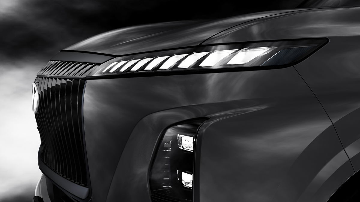 2025 INFINITI QX80 headlights.