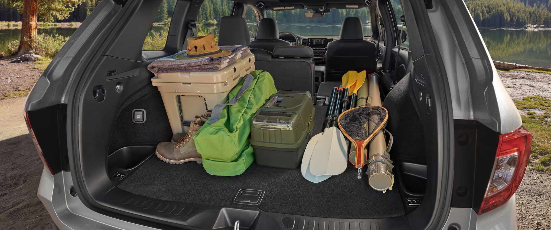 2024 Honda Passport trunk and cargo space.