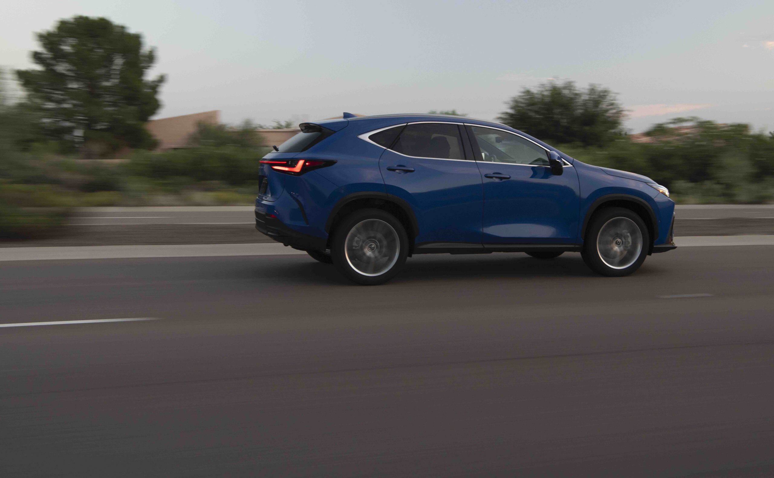 2025 Lexus NX 350h.