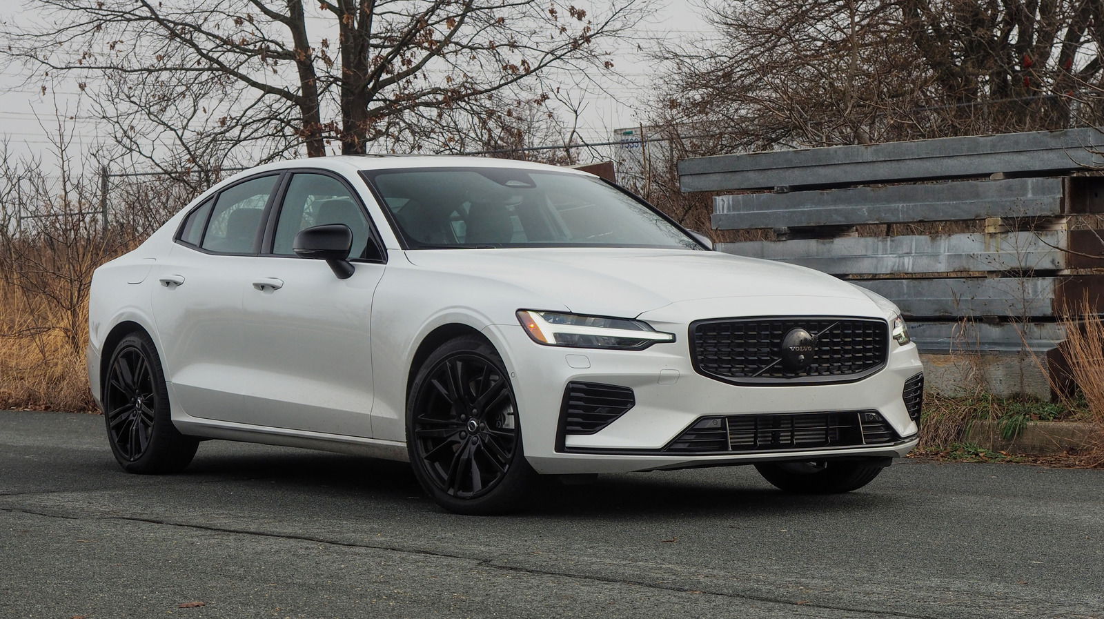 cheap luxury SUVs: Volvo S60.