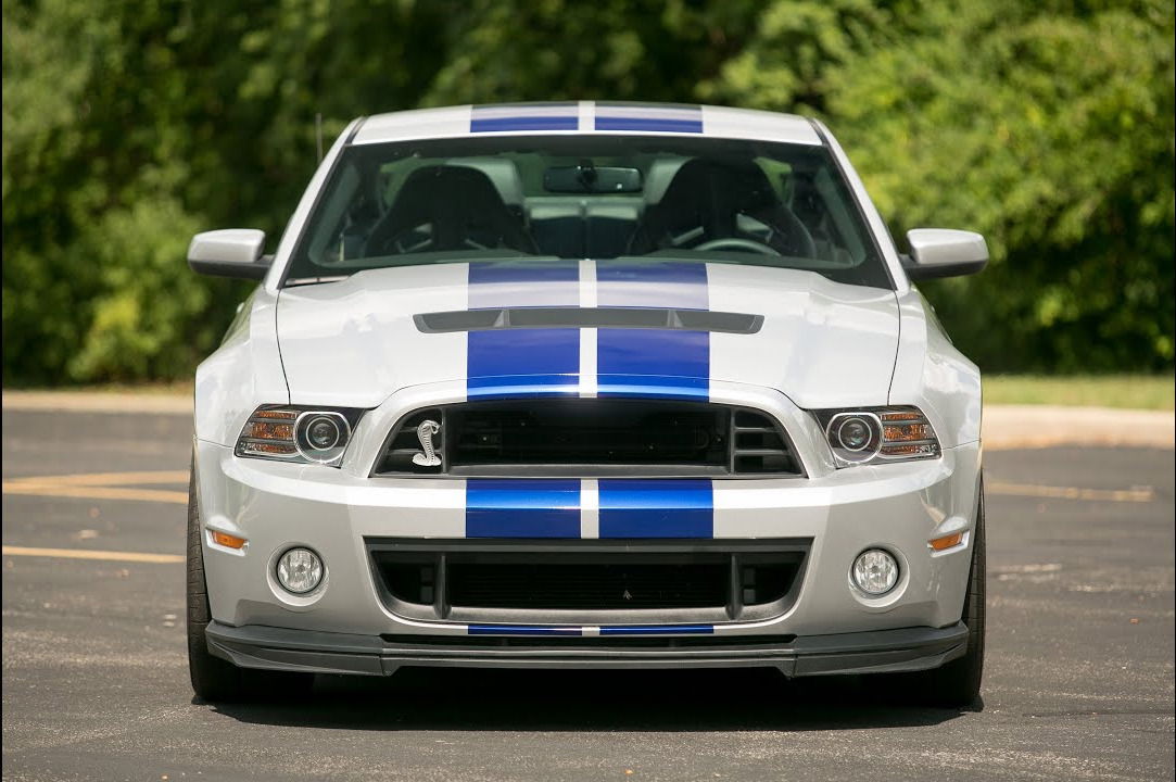 2013 Ford Mustang Shelby GT500.