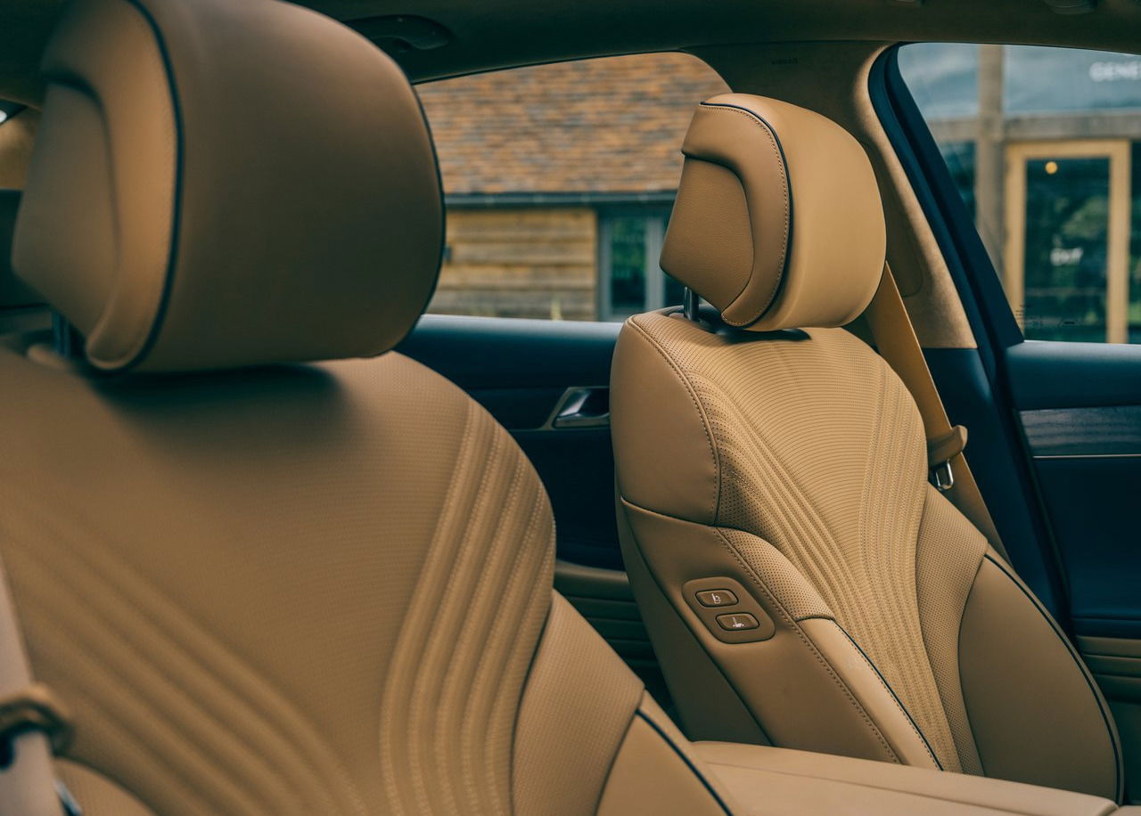 2021 Genesis G80 front seats.