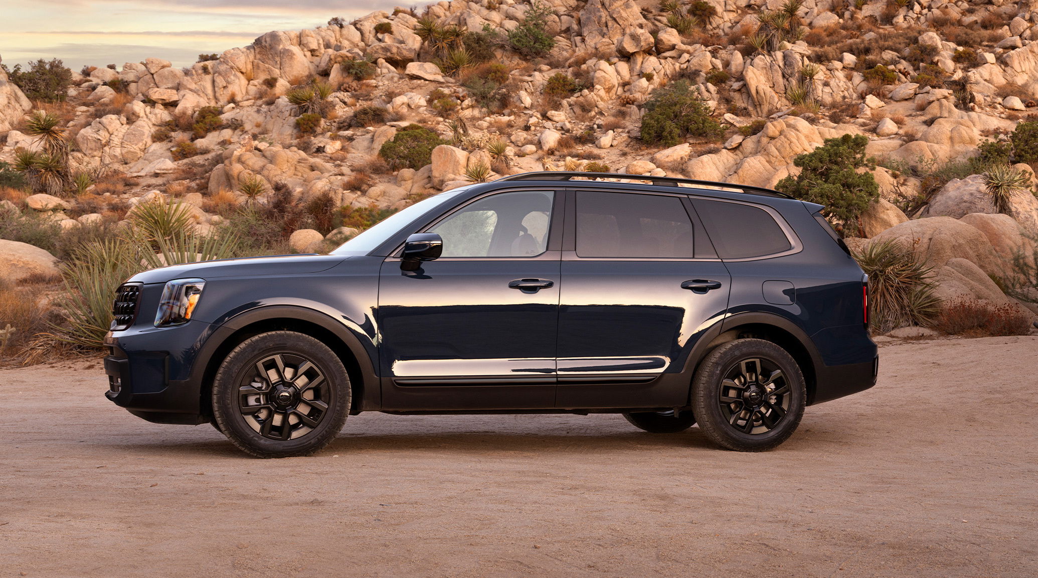 Kia Telluride SX-Prestige safety and driver assist.