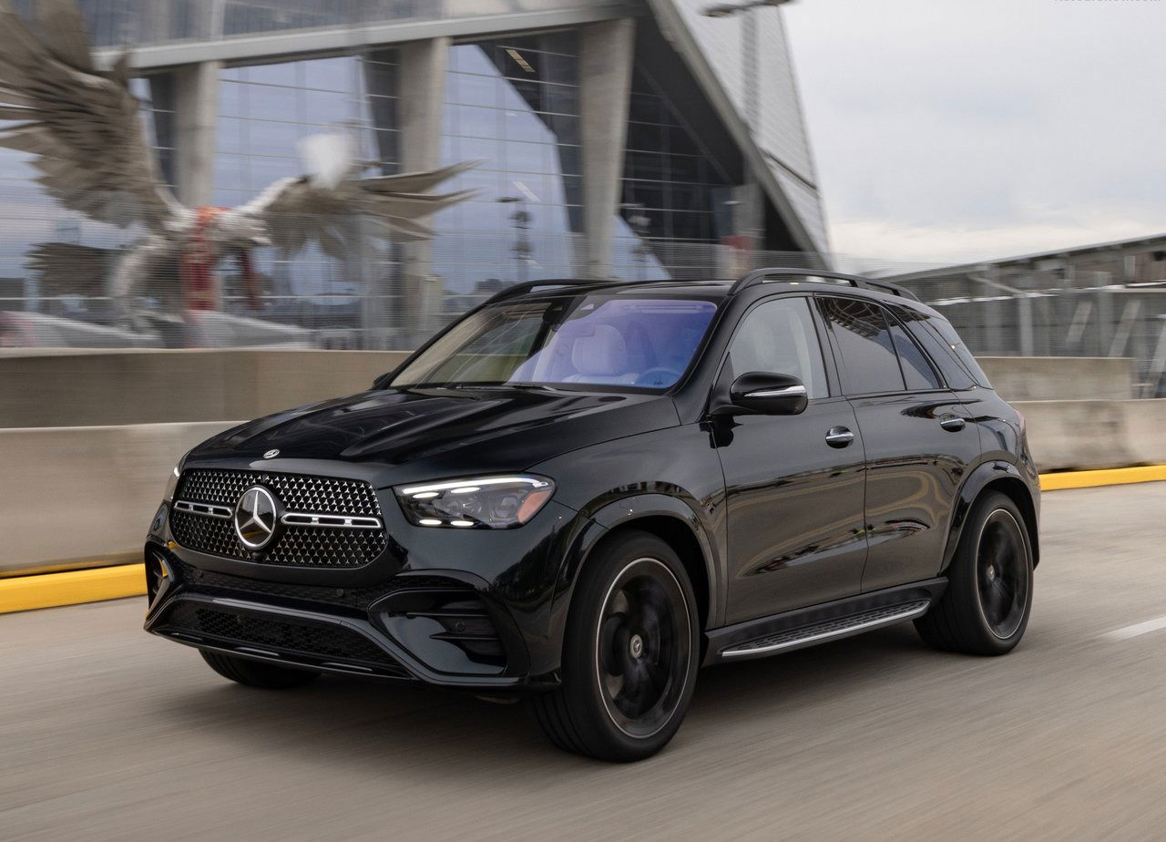 Luxury SUVs with V6 Engines: Mercedes-Benz GLE.