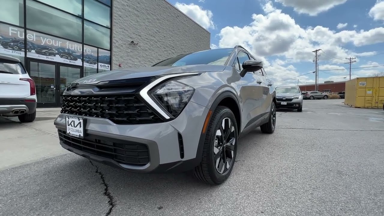 Kia Sportage in wolf grey.