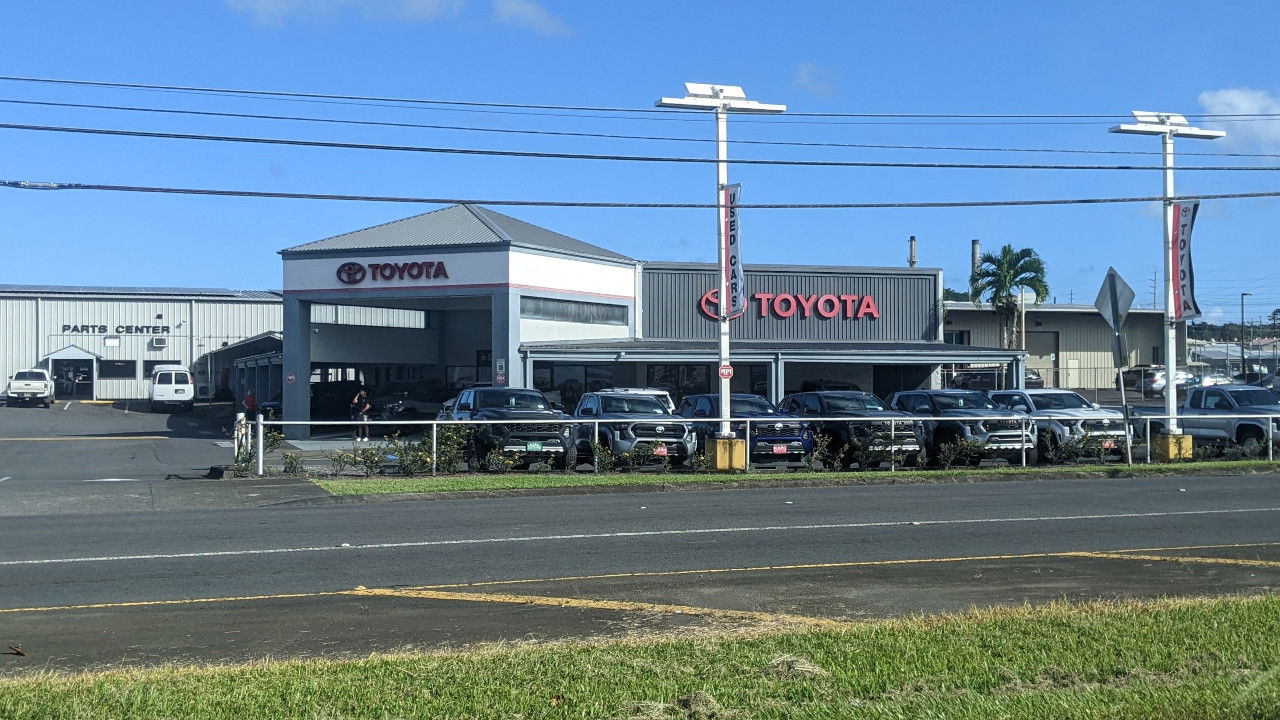 Best car dealerships in Hawaii: Big Island Toyota.