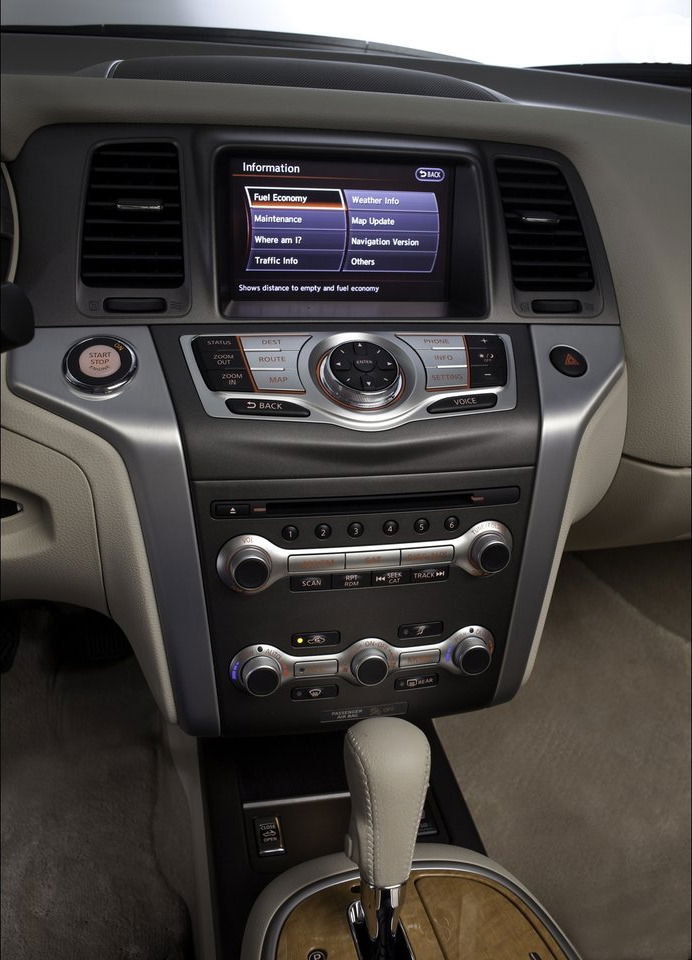 2011 Nissan Murano CrossCabriolet electronic systems.