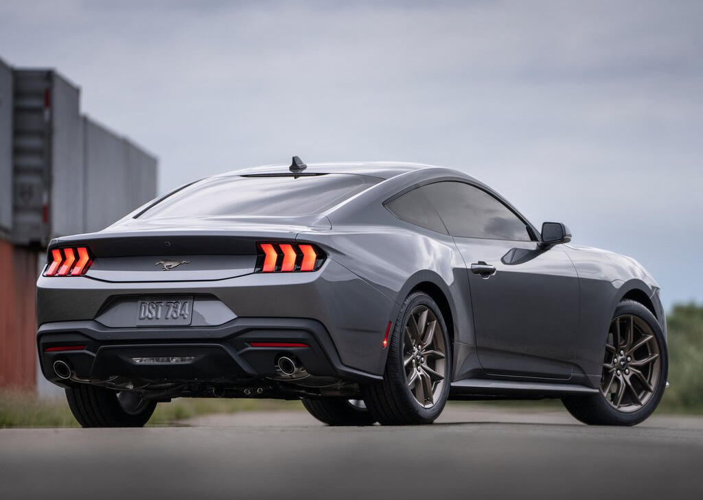 Quickest Used Cars Under $25,000: Ford Mustang Ecoboost.