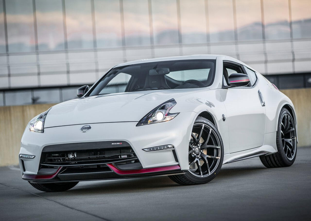 Top Sport Coupes Under $25,000: Nissan 370Z.