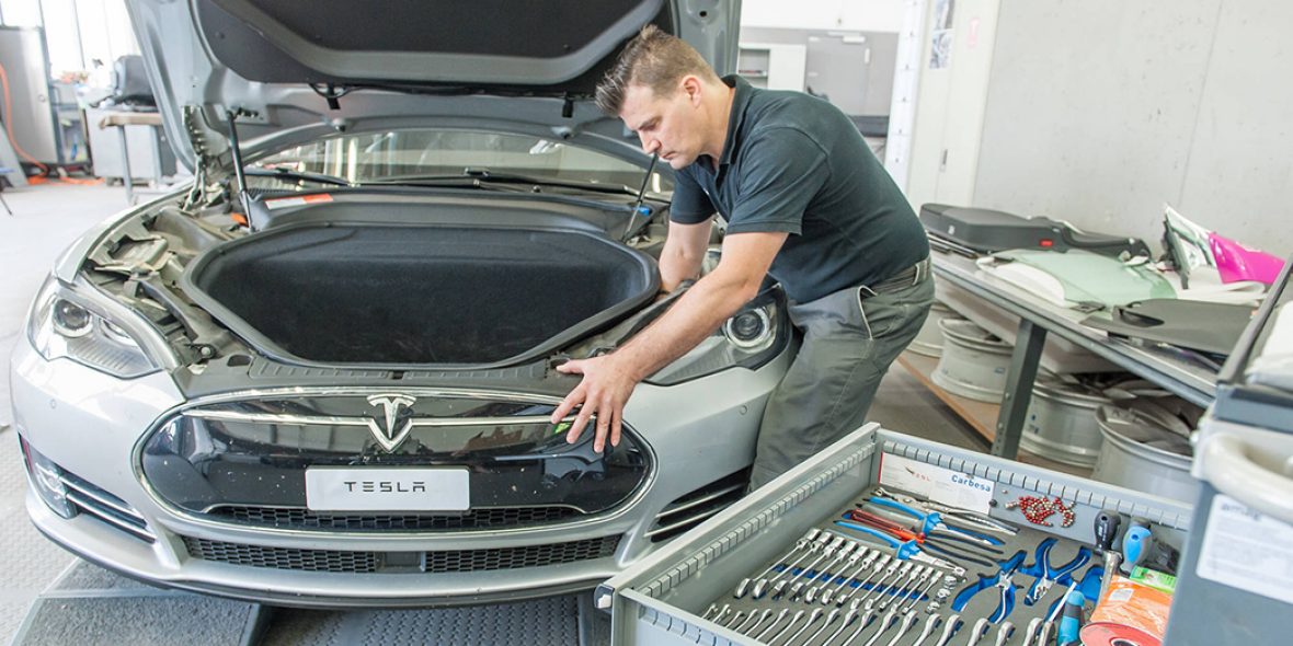Ignorance about Tesla cars.