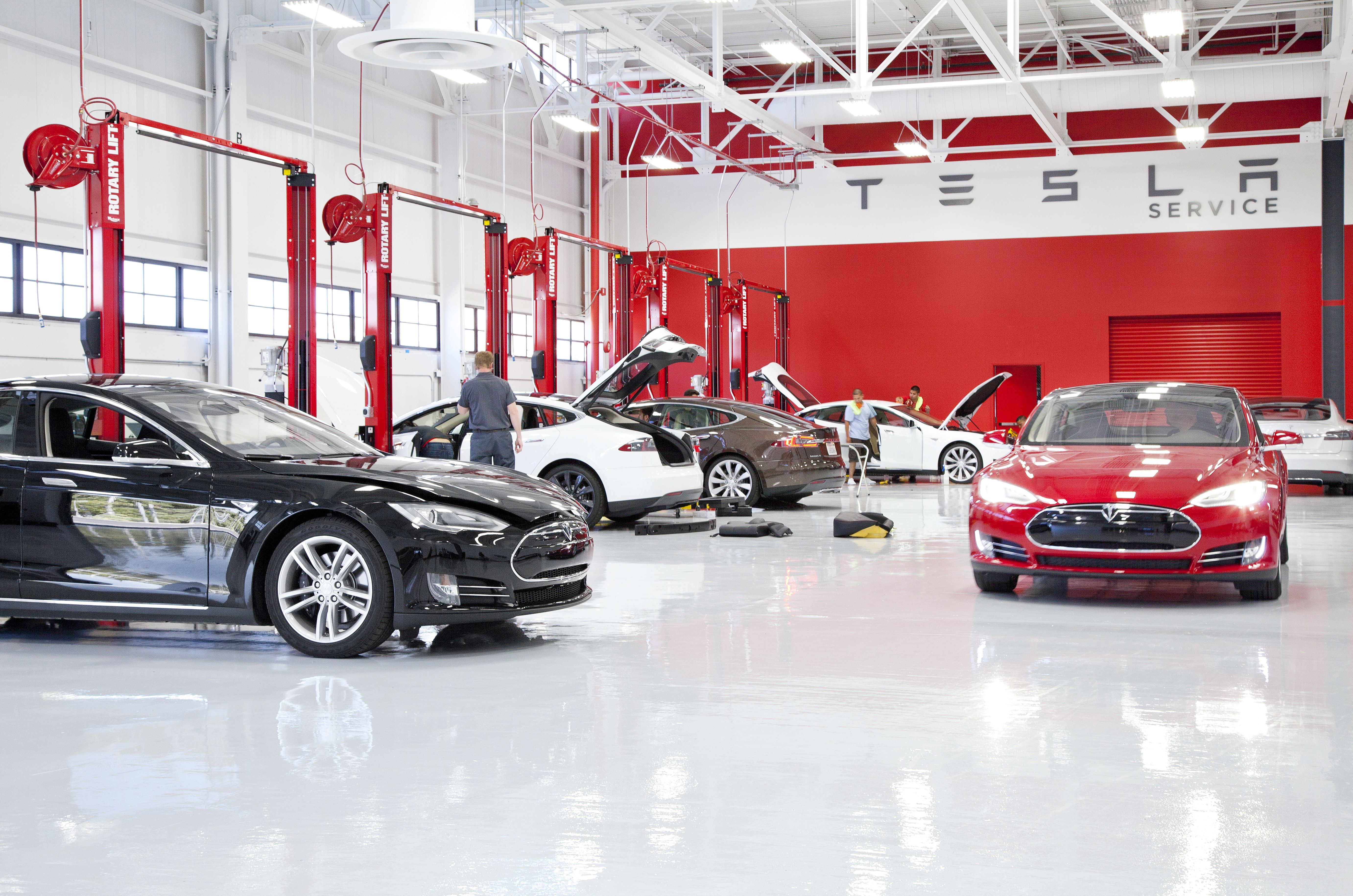 Auto mechanics hate Tesla owners.