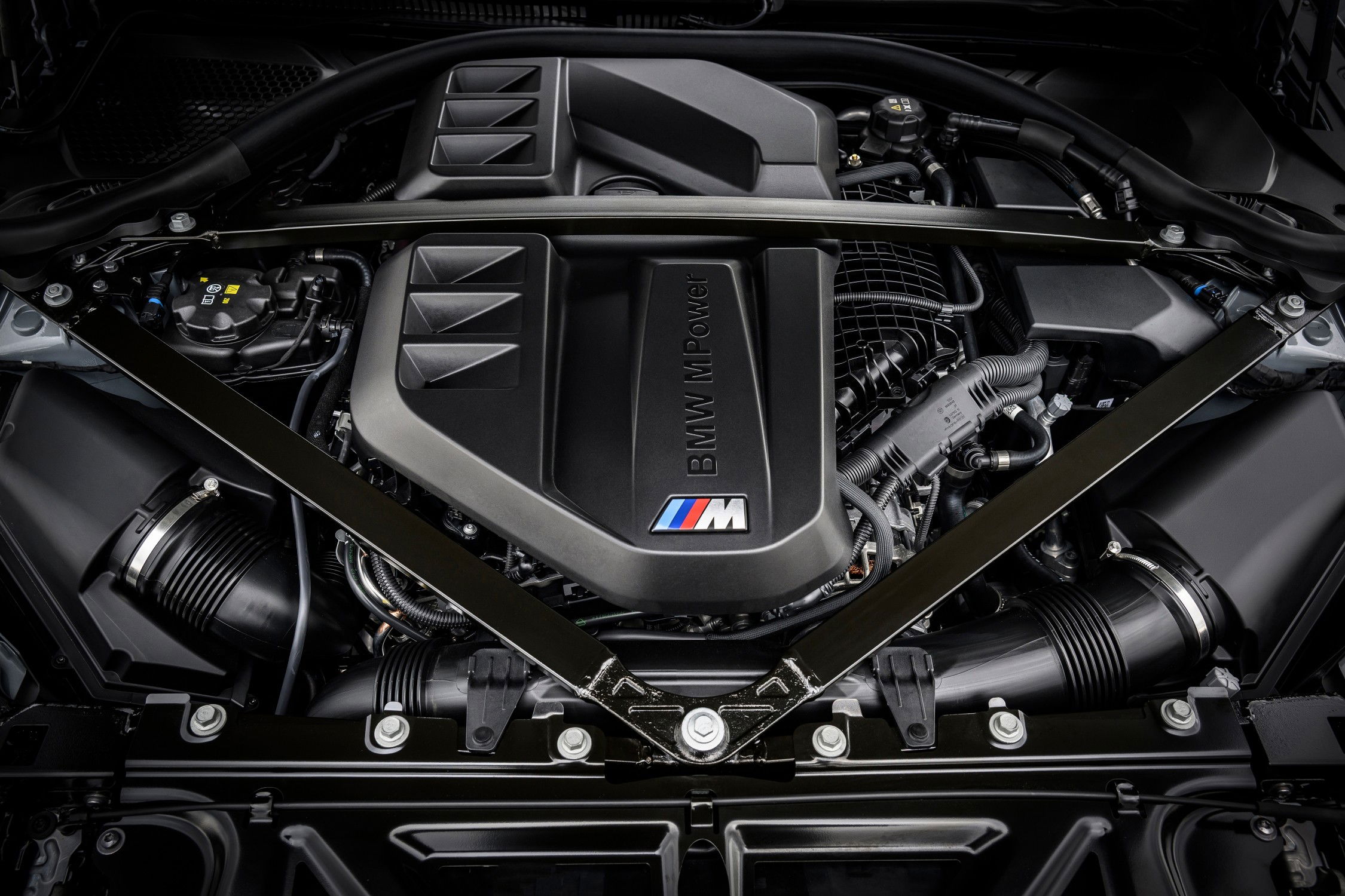 BMW M2 CS engine and horsepower.