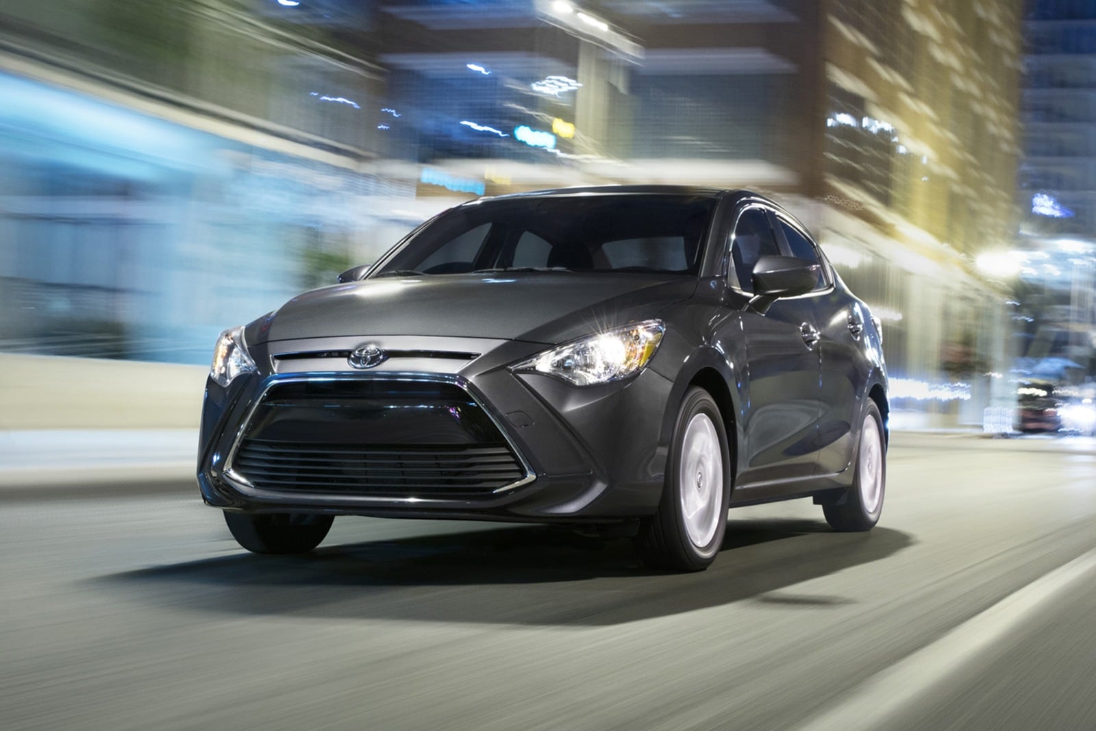 Toyota Yaris iA performance and fuel economy.