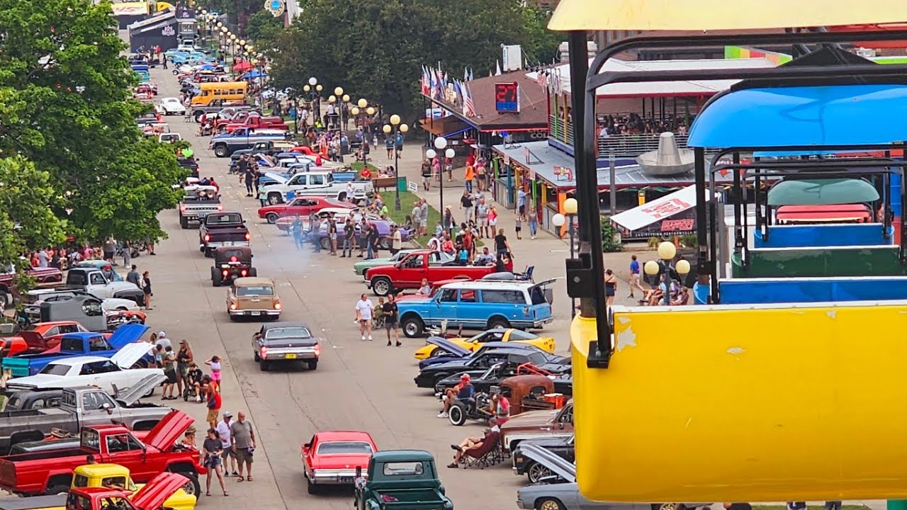 Top car shows this weekend: Goodguys Heartland Nationals – Des Moines, IA.
