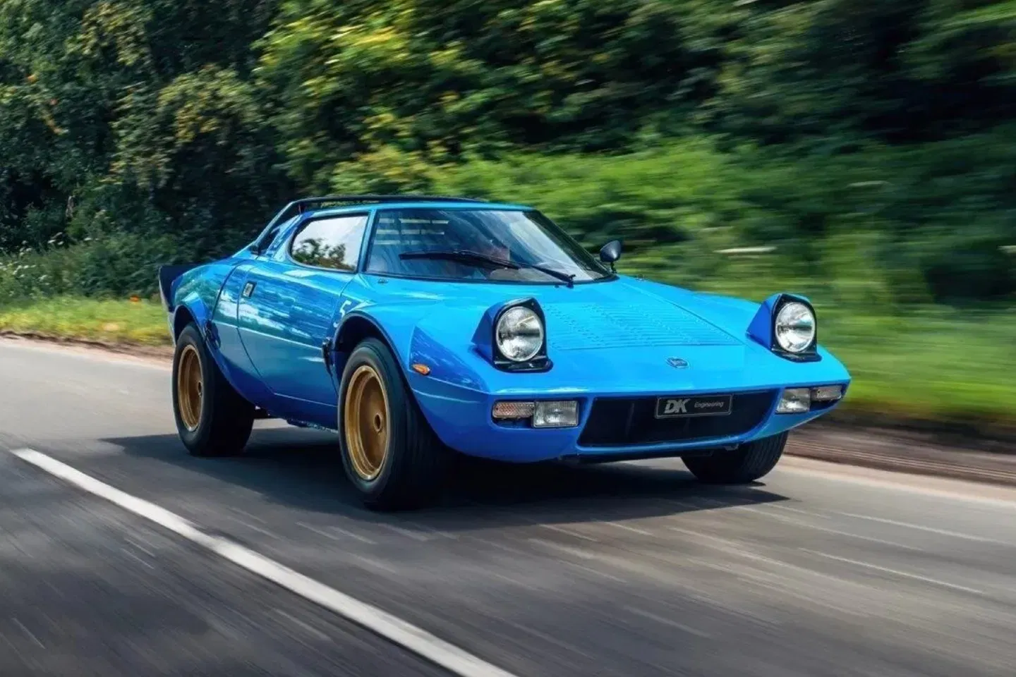Iconic Italian Muscle Cars: Lancia Stratos HF.