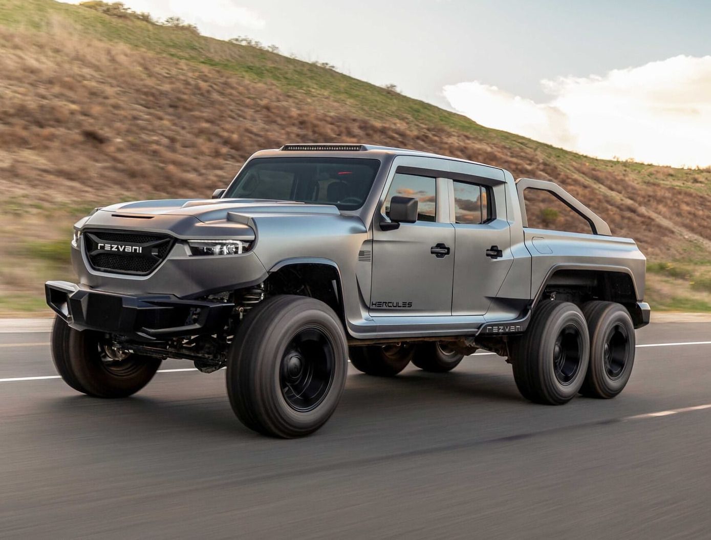 Top anti-kidnapping cars: Rezvani Hercules 6×6.