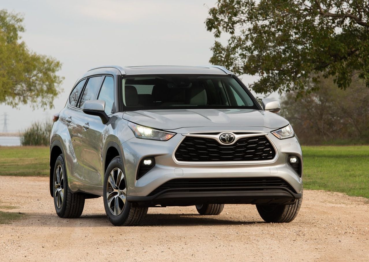 Best 3rd row SUV under $30,000: Toyota Highlander.