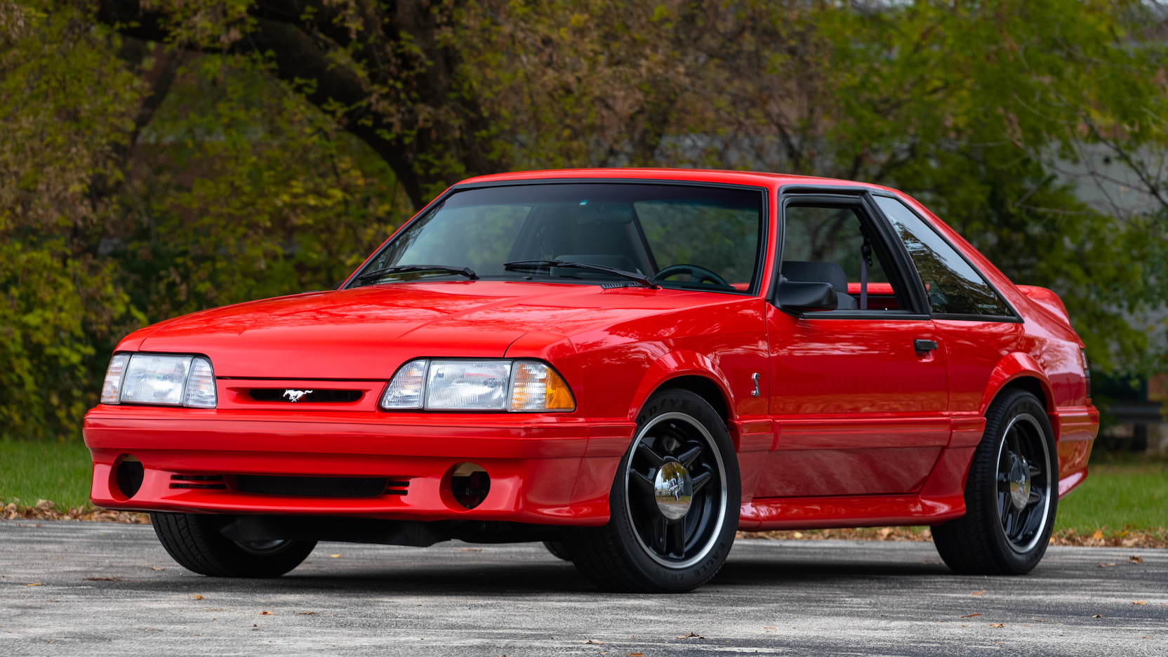 Best cars from the early 1990s: 1993 Ford Mustang SVT Cobra.