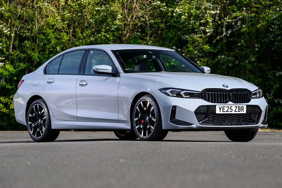 Luxury cars with surprisingly impressive fuel economy: BMW 330e.