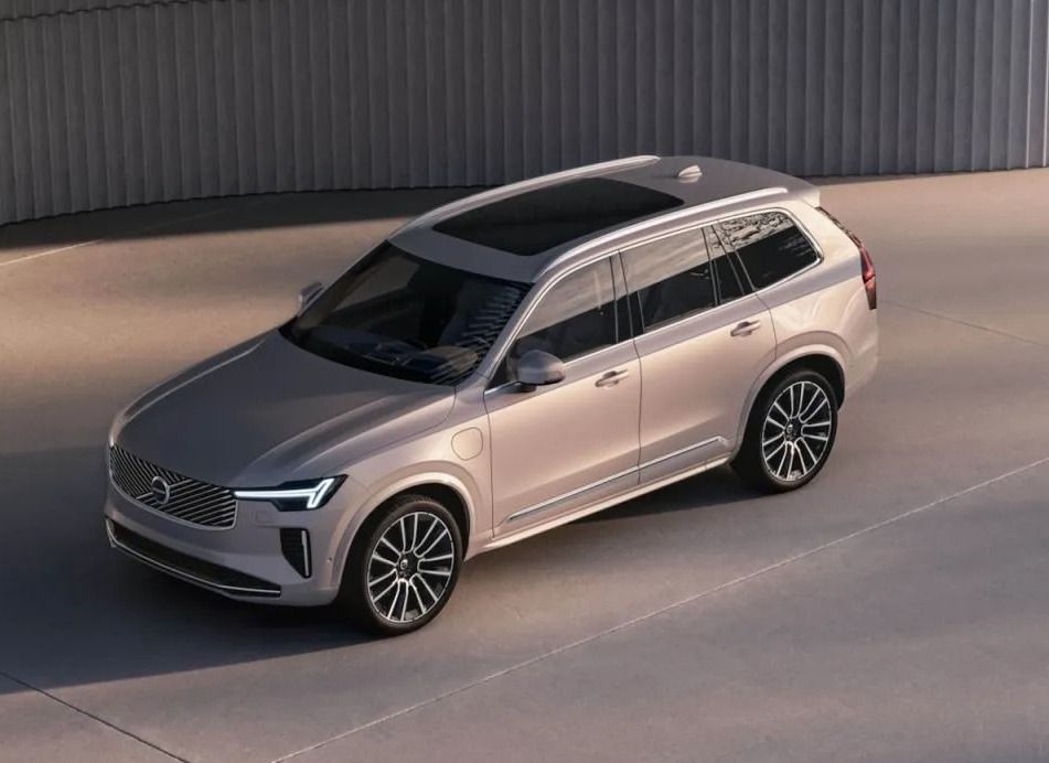 Volvo XC90 vs Audi Q7: resale value.